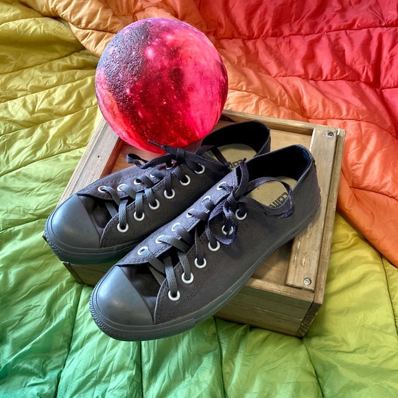 stylish converse shoes